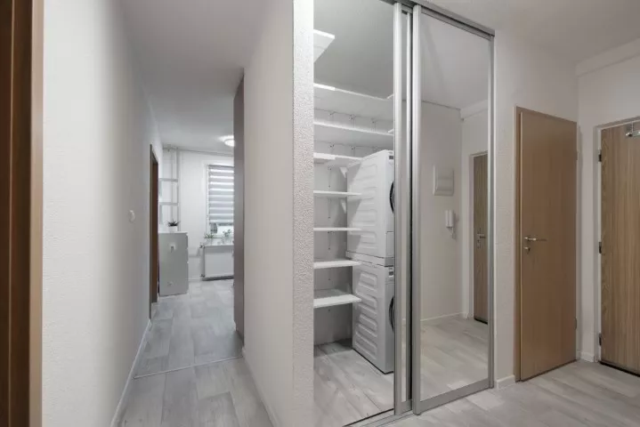 Vestavné skříně - stylová organizace pro moderní domov