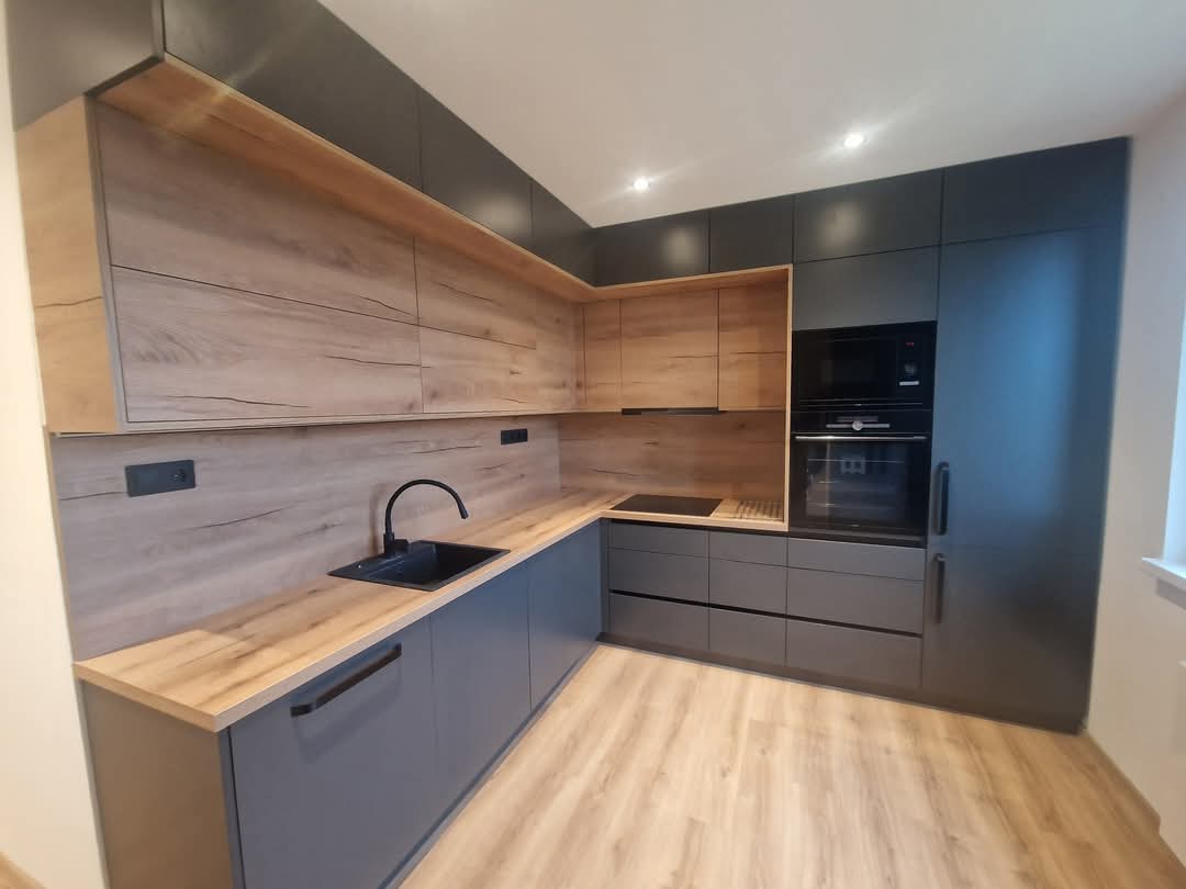 Kuchyňská linka - moderní, útulná, prostorná Bor u Tachova